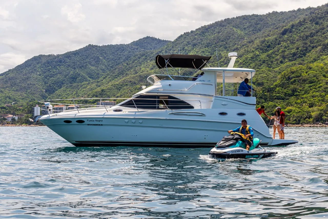 Yacht Rental Services in Puerto 8-Vallarta