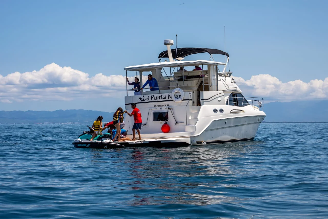 Yacht Rental Services in Puerto 8-Vallarta