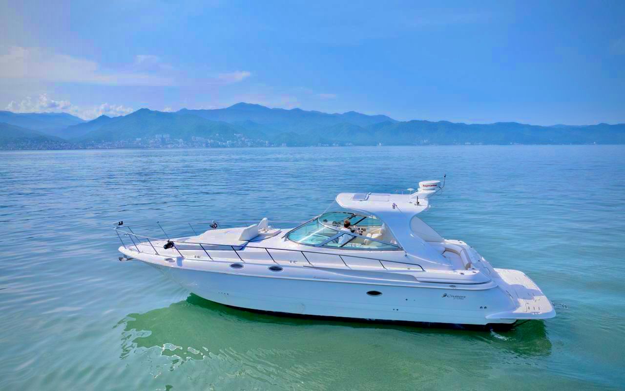 Yate Cruiser 44 FT Yate de Lujo Privado en Puerto Vallarta - Image 4