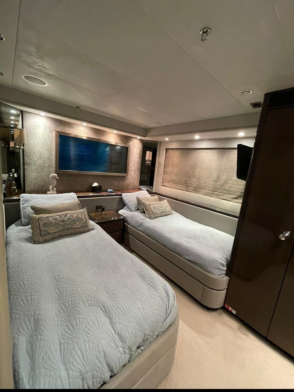 Luxury Yacht Palmer Johnson 120 pies – Experiencia Gourmet Exclusiva - Image 19
