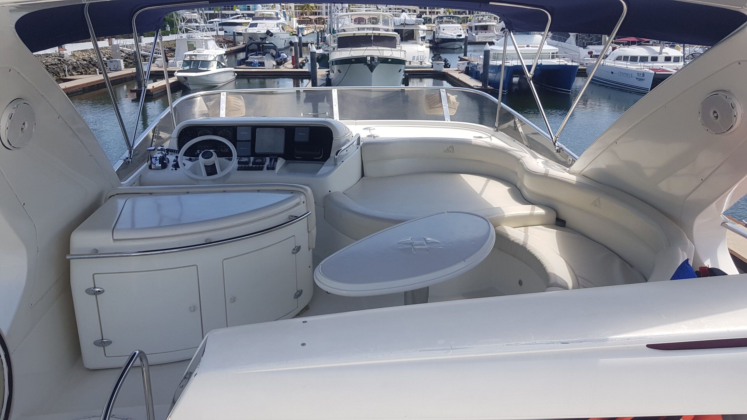 luxury yachts azimut62ft scaled