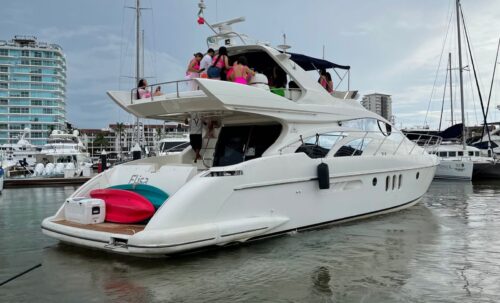 Yachts rental In Puertovallarta