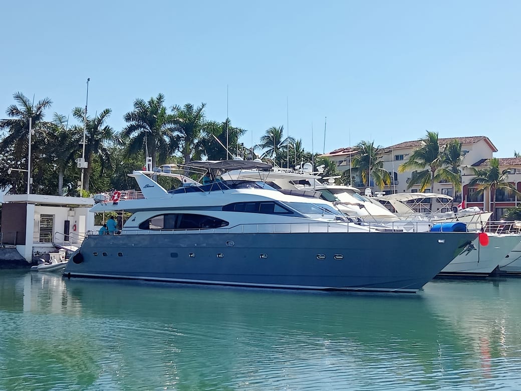 Yacht Rental Services in Puerto 8-Vallarta