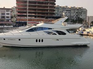 Luxury Yacht Azimut 55’ – Renta VIP en Puerto Vallarta