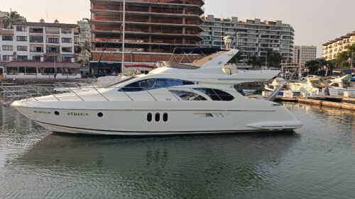 Luxury Yacht Azimut 55’ – Renta VIP en Puerto Vallarta