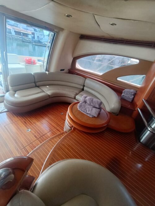 Luxury Yacht Azimut 55’ – Renta VIP en Puerto Vallarta - Image 9