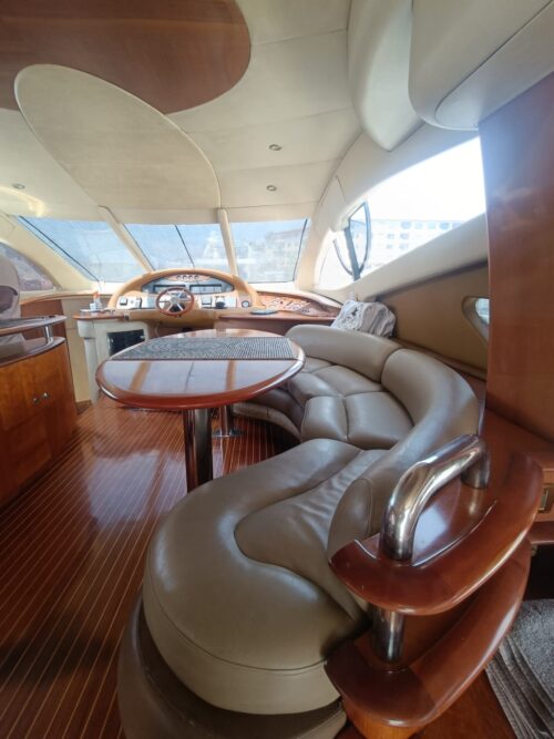Luxury Yacht Azimut 55’ – Renta VIP en Puerto Vallarta - Image 8